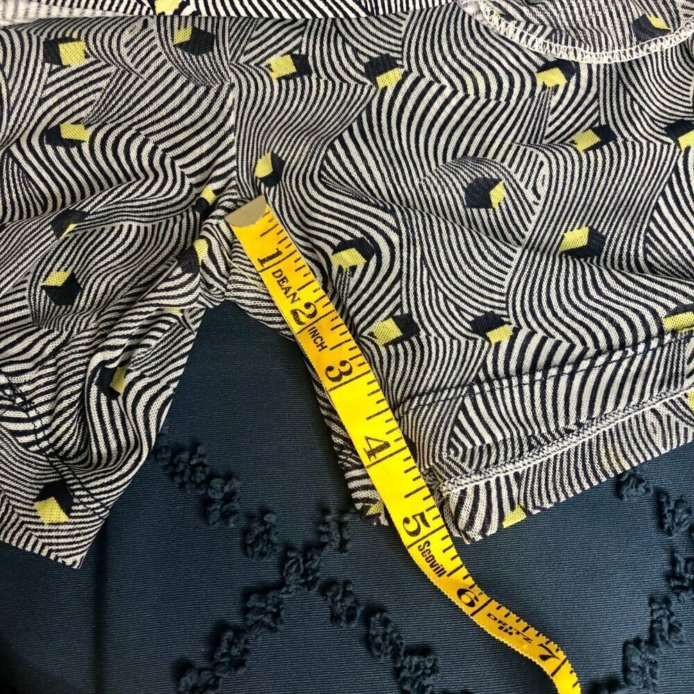 N*VO Golf Skort, Navy Blue & Yellow, Size M - Picture 5 of 10